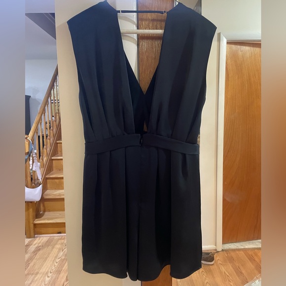 NWT RAMY BROOK IZABELLE PLUNGE ROMPER - Picture 4 of 6